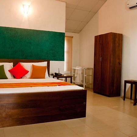 Amaranta Classic Retreat Bambaragaleyaya Extérieur photo