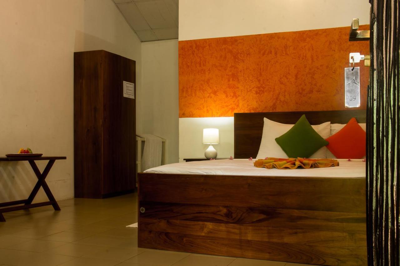 Amaranta Classic Retreat Bambaragaleyaya Extérieur photo