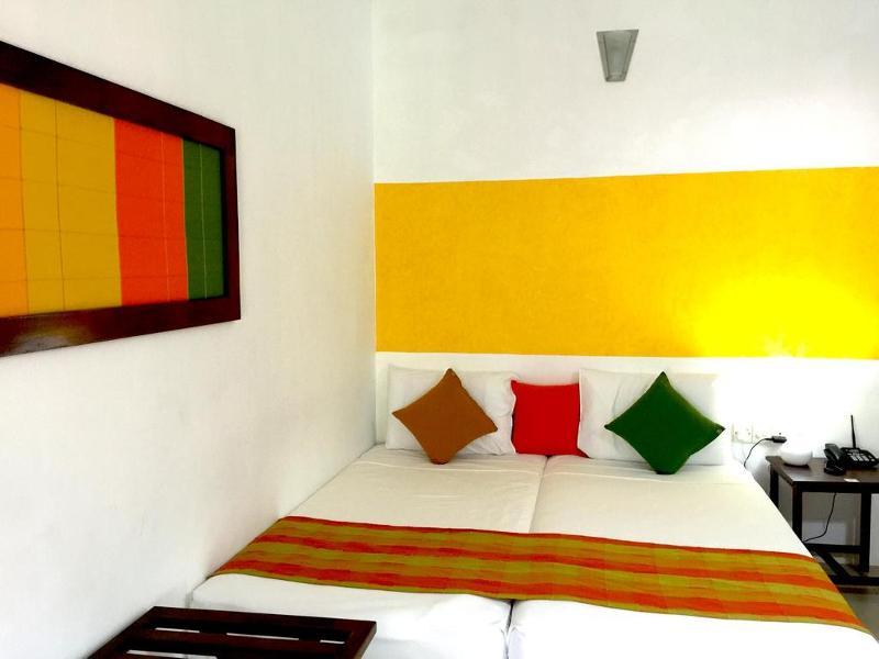 Amaranta Classic Retreat Bambaragaleyaya Extérieur photo